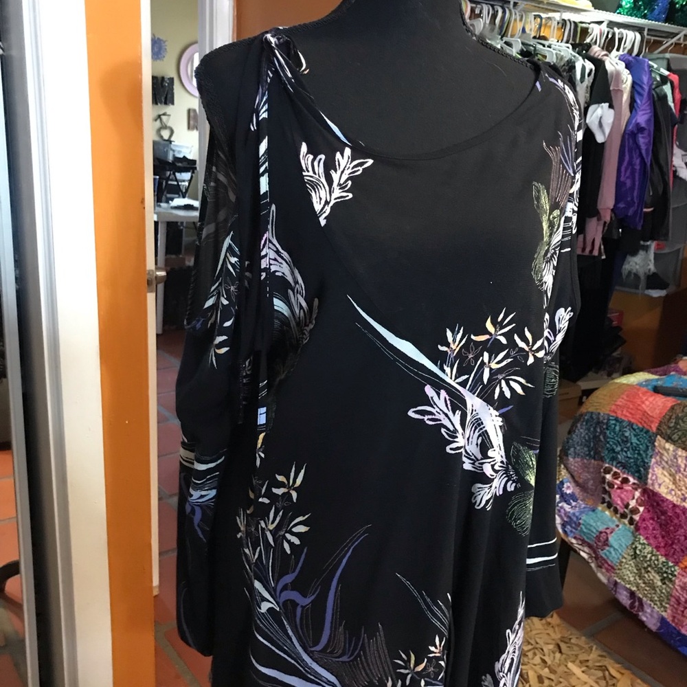 FREE PEOPLE  SKIES ASYMMETRIC HEM COLD SHOULDER BLACK dress